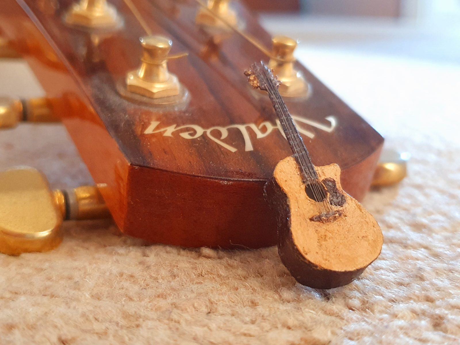 1:25 scale guitar made by Lucy Fowler